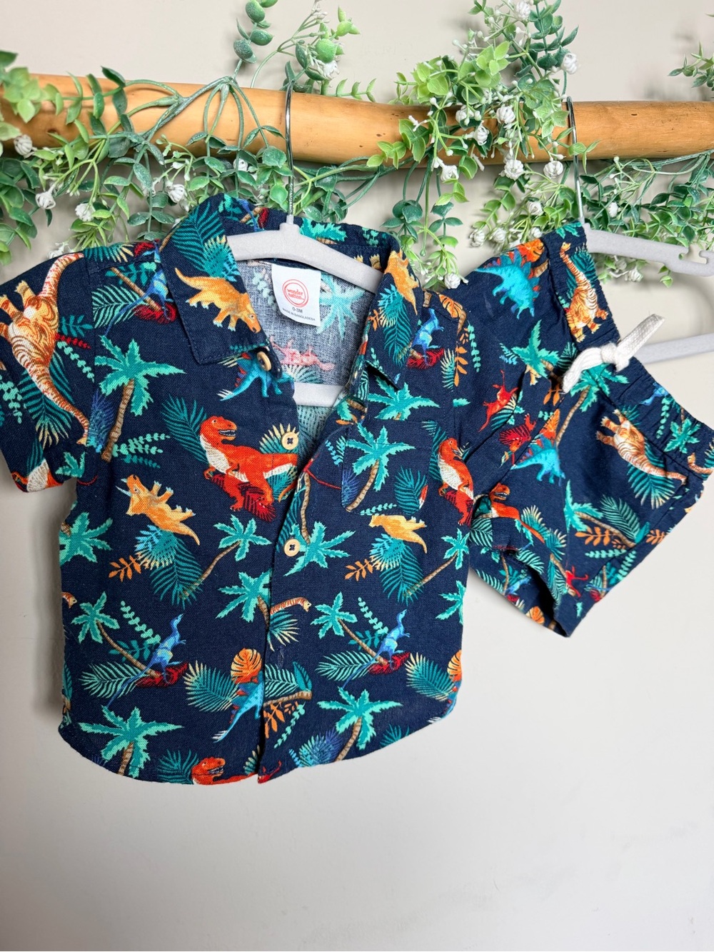 Old Navy Linen Blend Baby Boys Set Tropical Shirt and Shorts | 0-3m